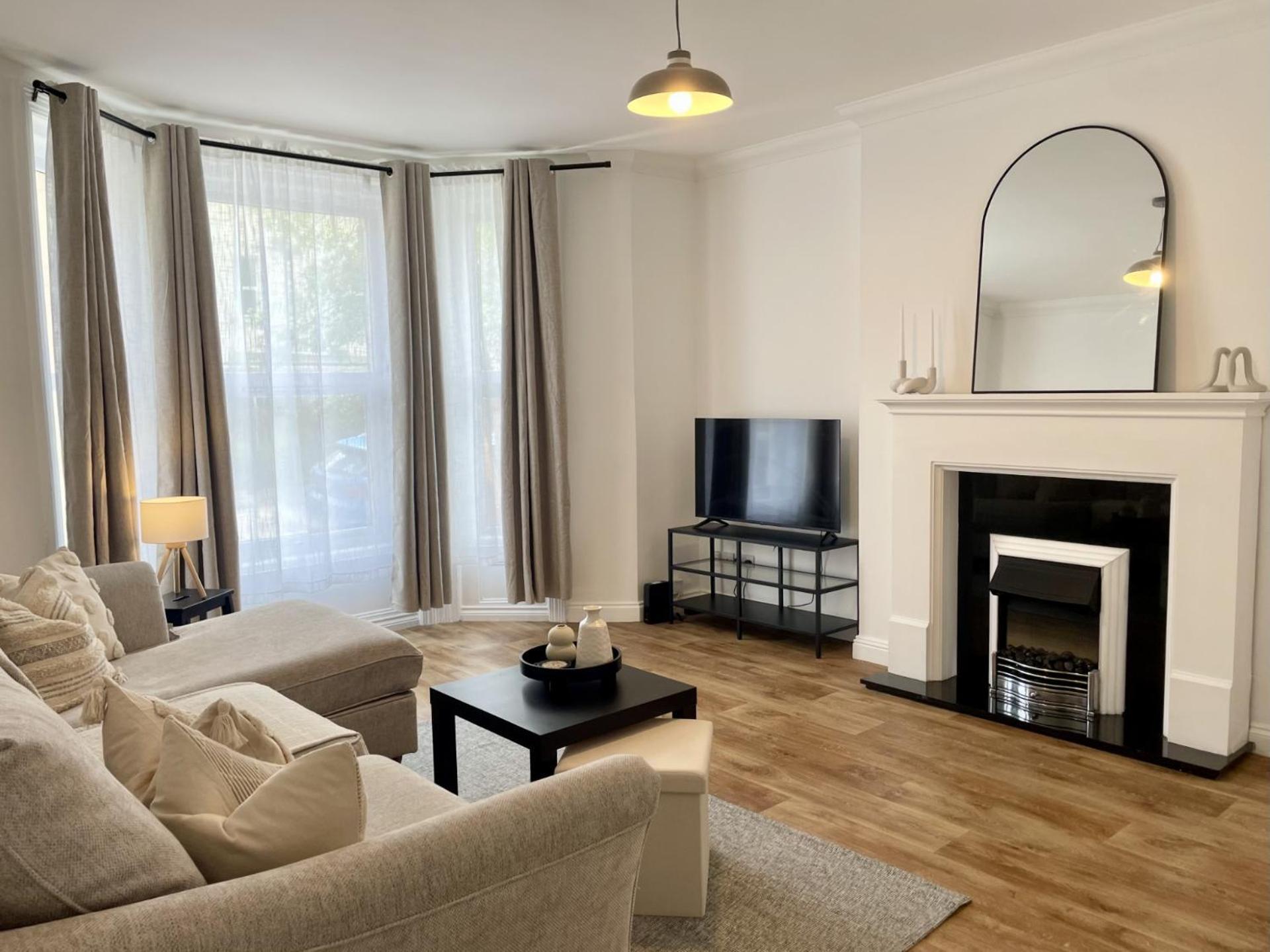 New Apartment In Town Centre Bournemouth Eksteriør bilde